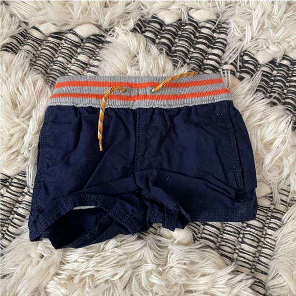 $10 add on bundle of baby gap shorts - Picture 5 of 7
